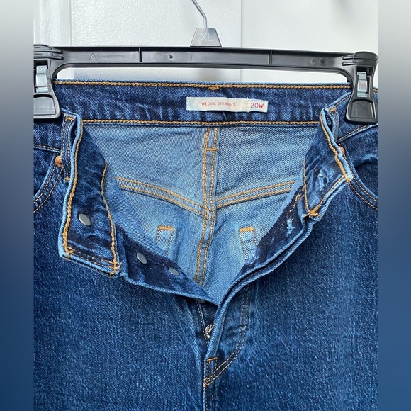 Levi’s wedgie straight size ankle cut dark denim jeans - Picture 8 of 9